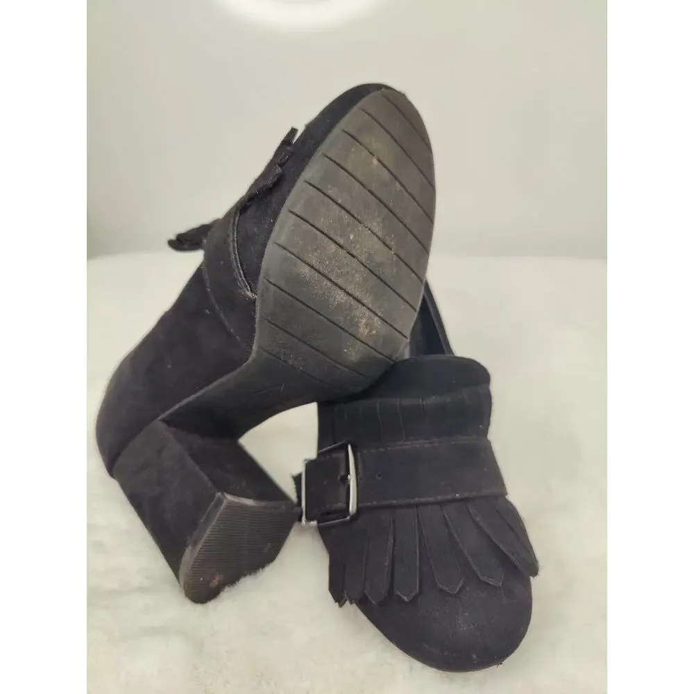 Black Heeled Loafer by Kenneth Kole sz 6